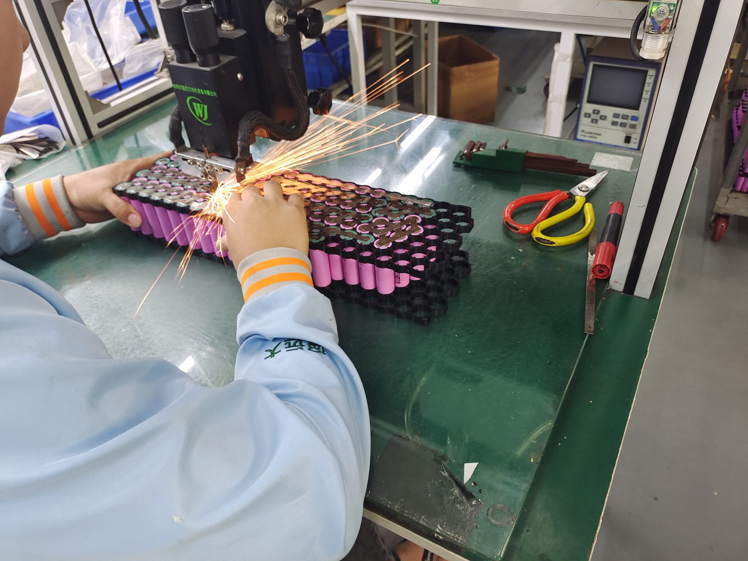 When does the battery stop working? How can it be delayed?